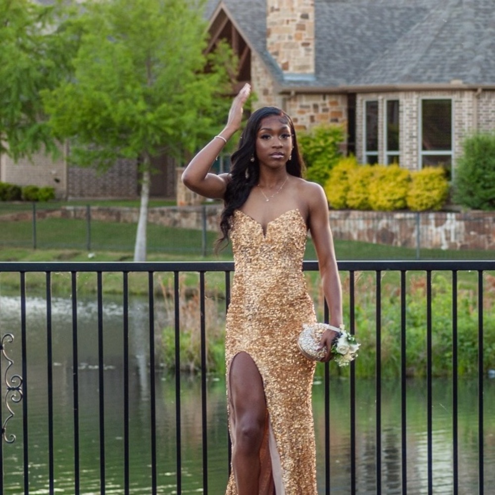 GOLD PORTIA AND SCARLET PROM DRESS FOR SELL!!!